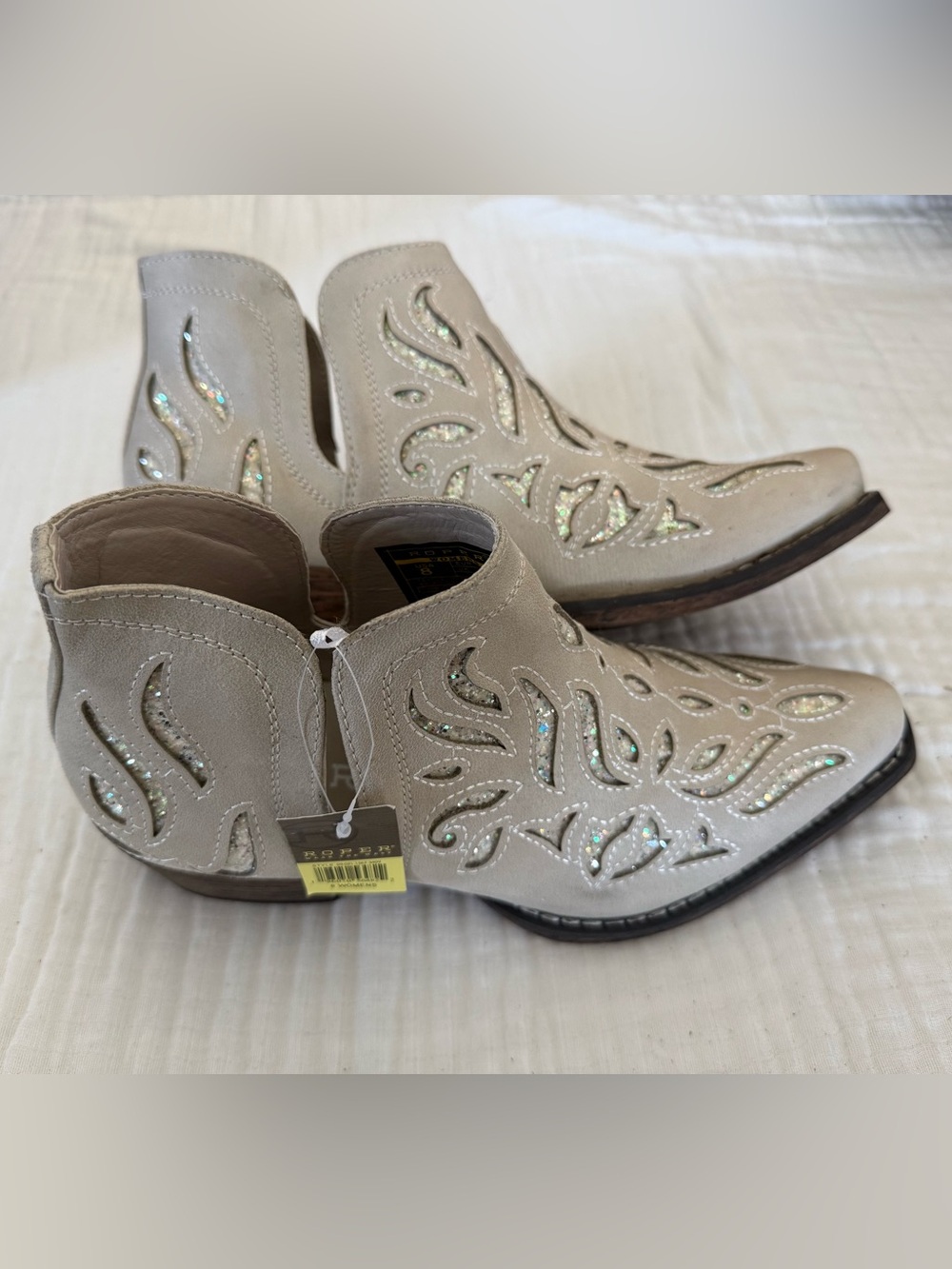 NWT Roper Ava Glitz Booties Size 8
